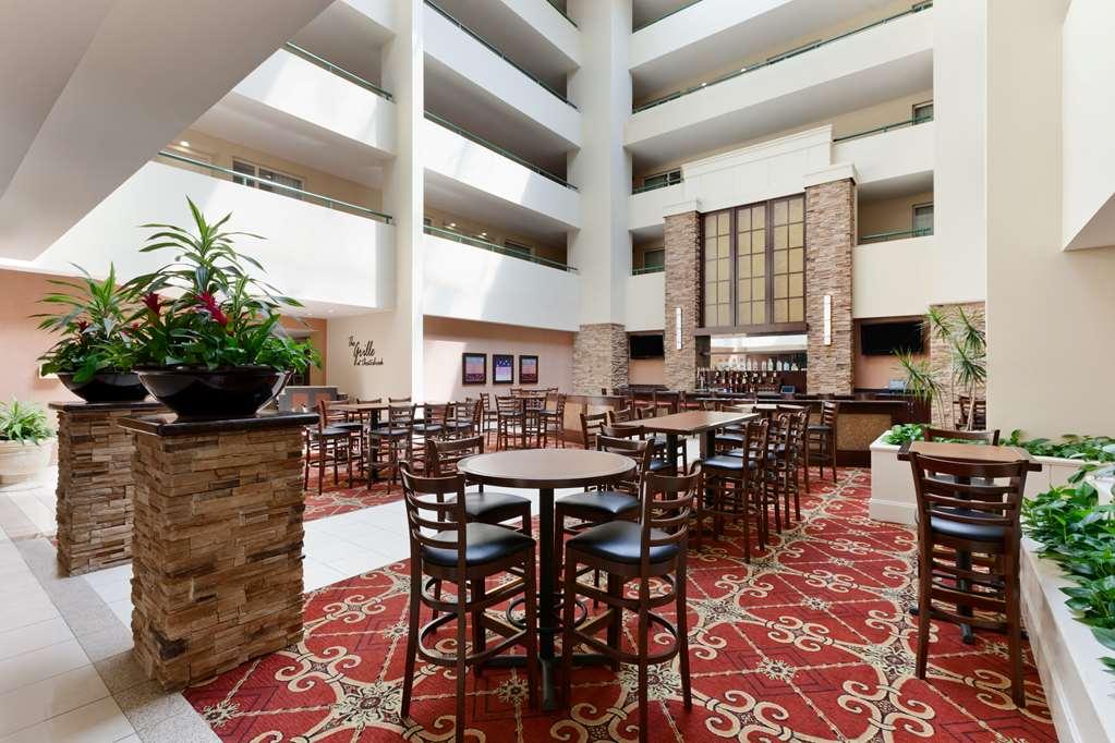 Embassy Suites By Hilton Philadelphia Valley Forge Wayne Restaurant bilde